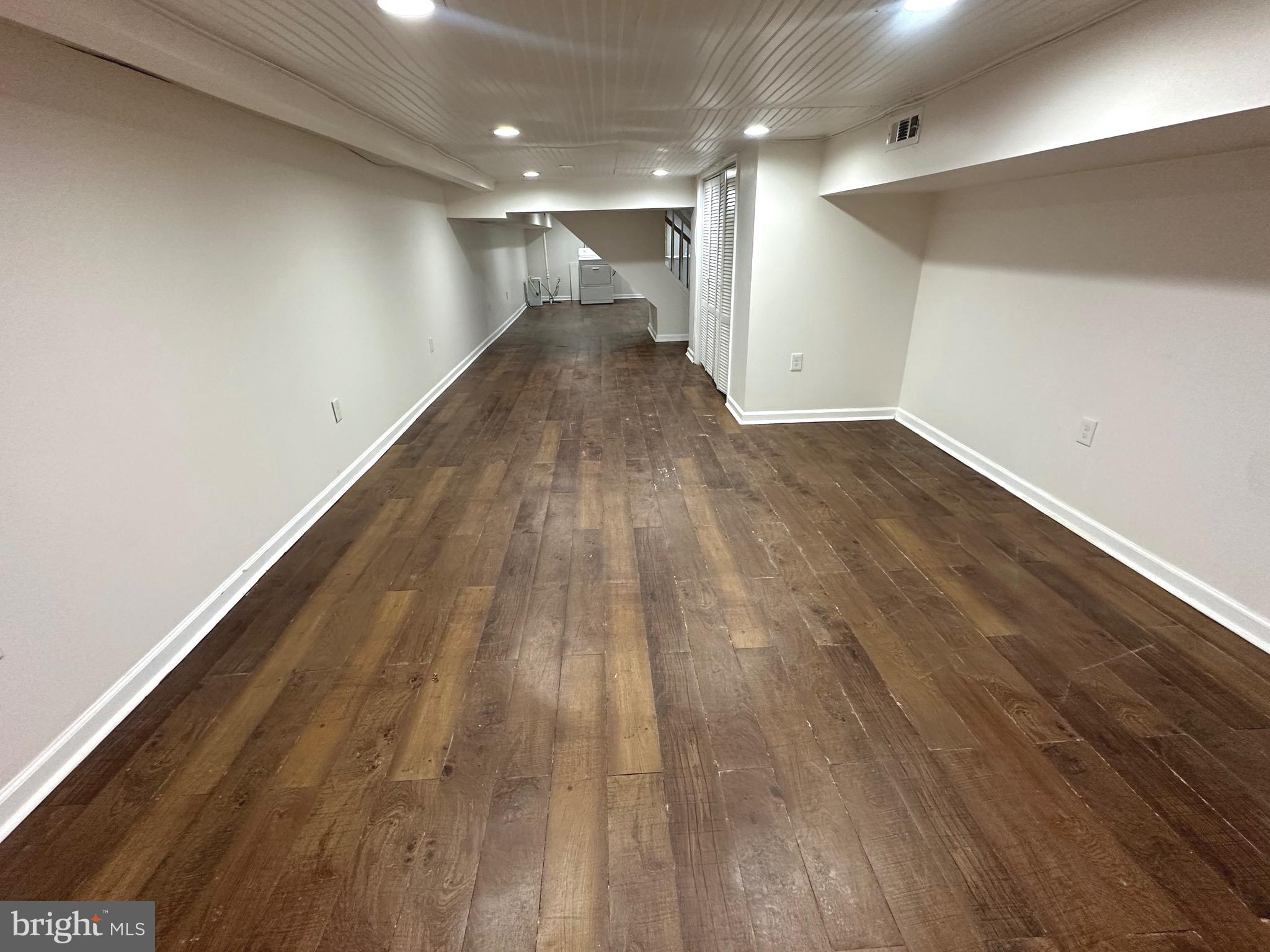 429 Yale Avenue Baltimore, MD 21229 - Photo 28 of 33 Plenty of space