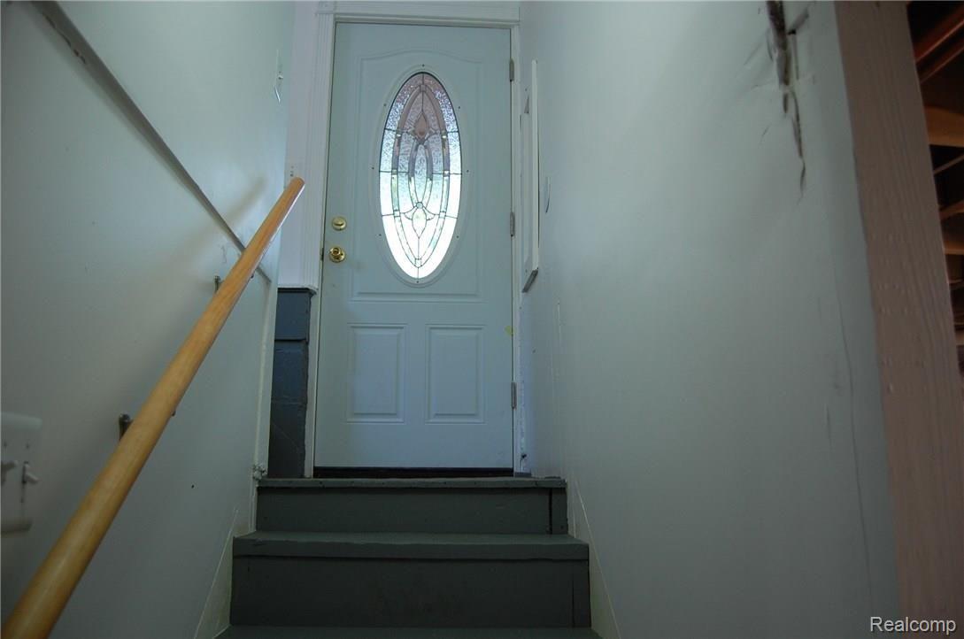 27004 Inkster Road Flat Rock, MI 48134 - Photo 26 of 36 DSC_0035.JPG