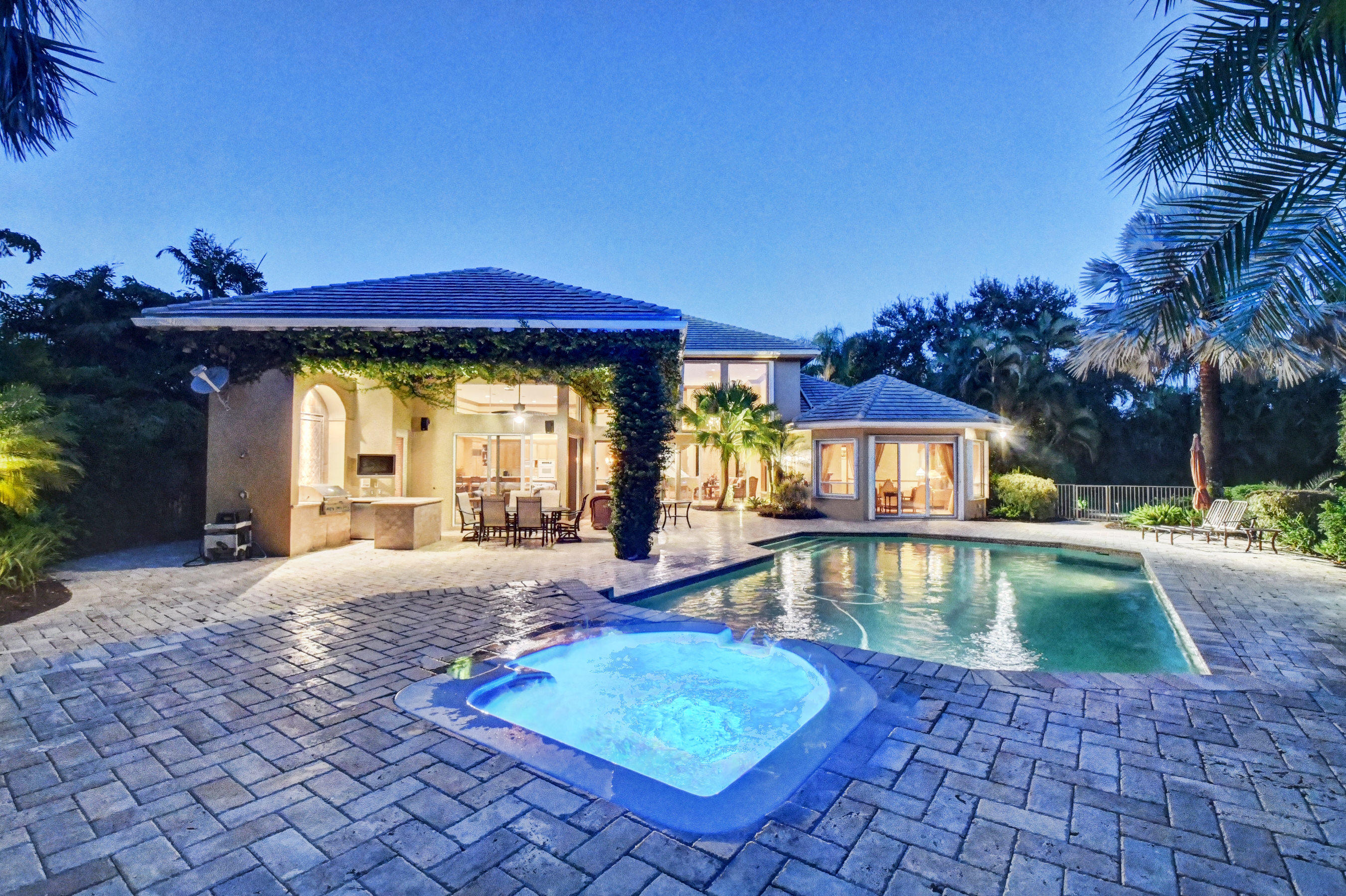 3196 Northwest 60th Street Boca Raton, FL 33496 - Photo 61 of 65 Night View Whirlpool