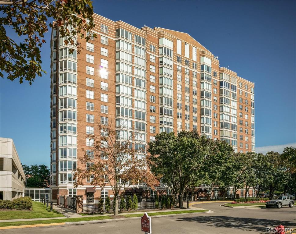 250 East Harbortown Drive, Unit 612 Detroit, MI 48207 - Photo 1 of 19