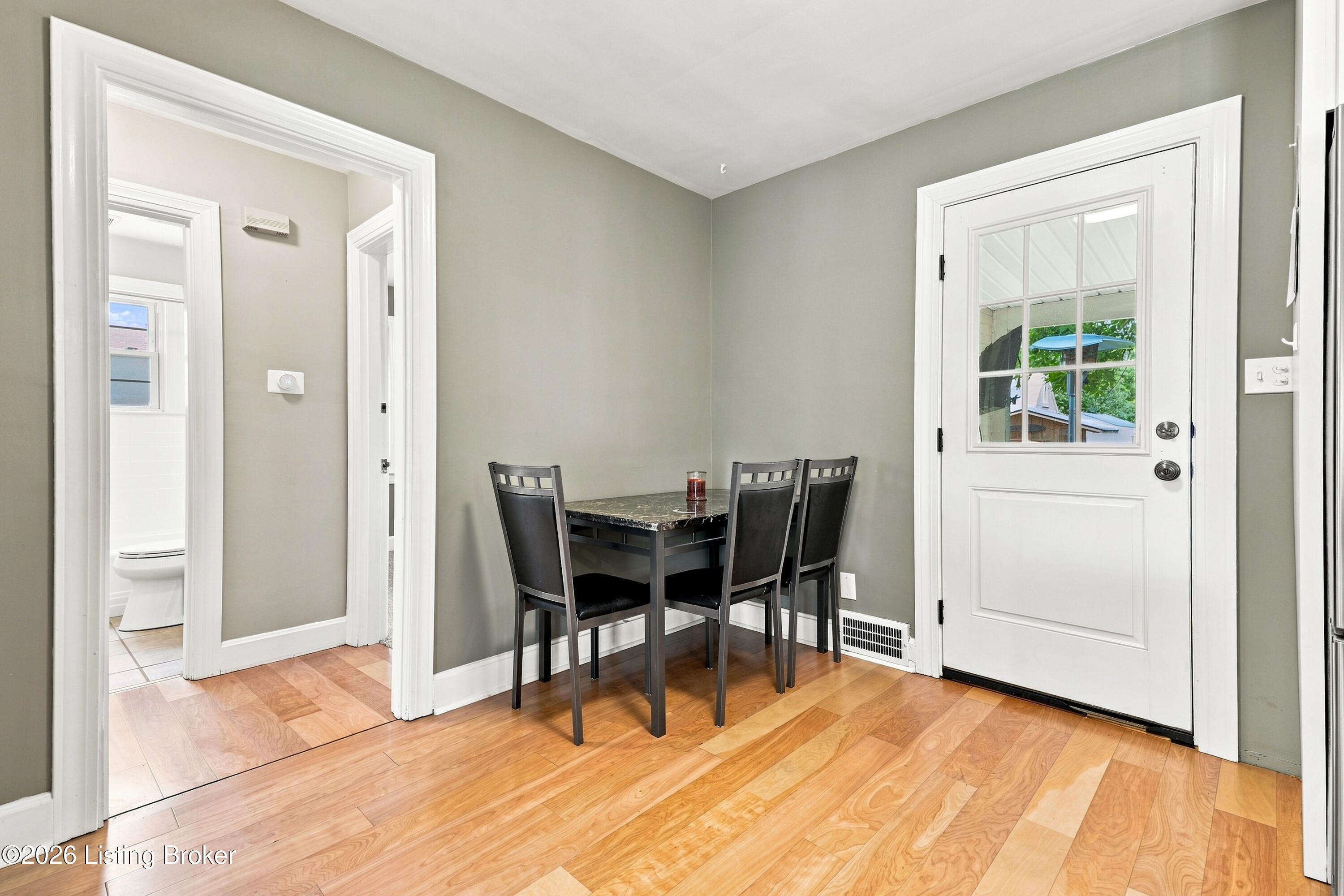 3033 Beaumont Road Louisville, KY 40205 - Photo 14 of 47 3033 Beaumont Rd-31