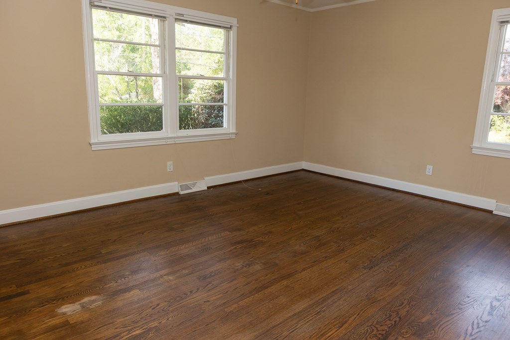 116 Sagewood Road Greenwood, SC 29646 - Photo 9 of 17 Gallery Image 9