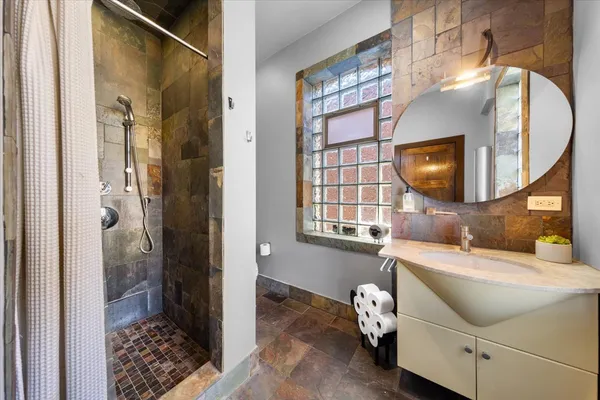$1,690,000 | 2334 West Medill Avenue, Chicago, IL 60647