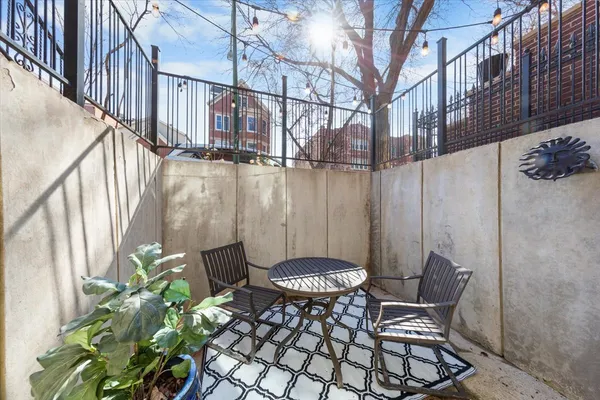$1,690,000 | 2334 West Medill Avenue, Chicago, IL 60647