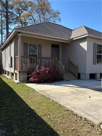 $1,600 | 70439 8th Street, Covington, LA 70433