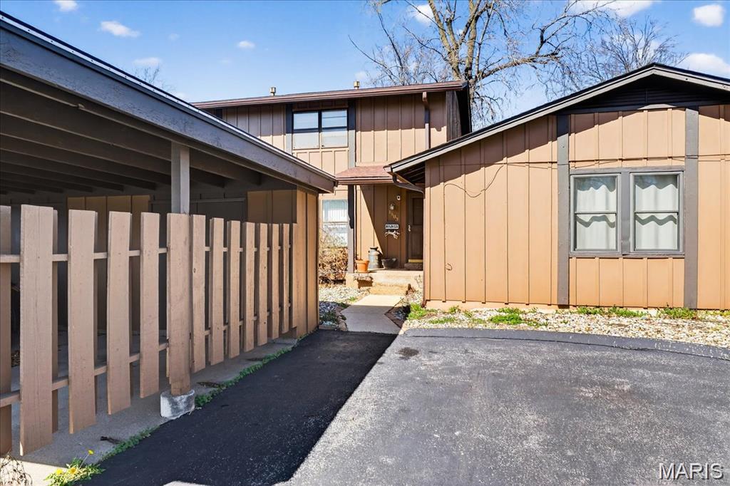 1503 Hampton Court Belleville, IL 62223 - Photo 4 of 31