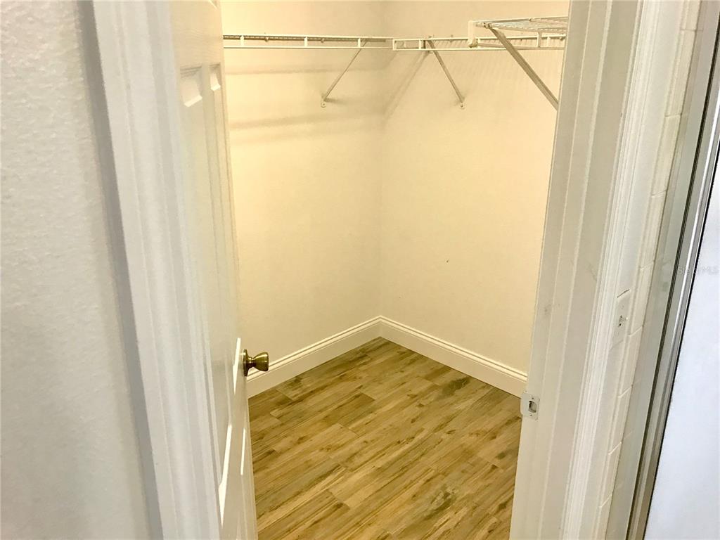 11156 Rouse Run Circle Orlando, FL 32817 - Photo 10 of 15 a bathroom with a shower