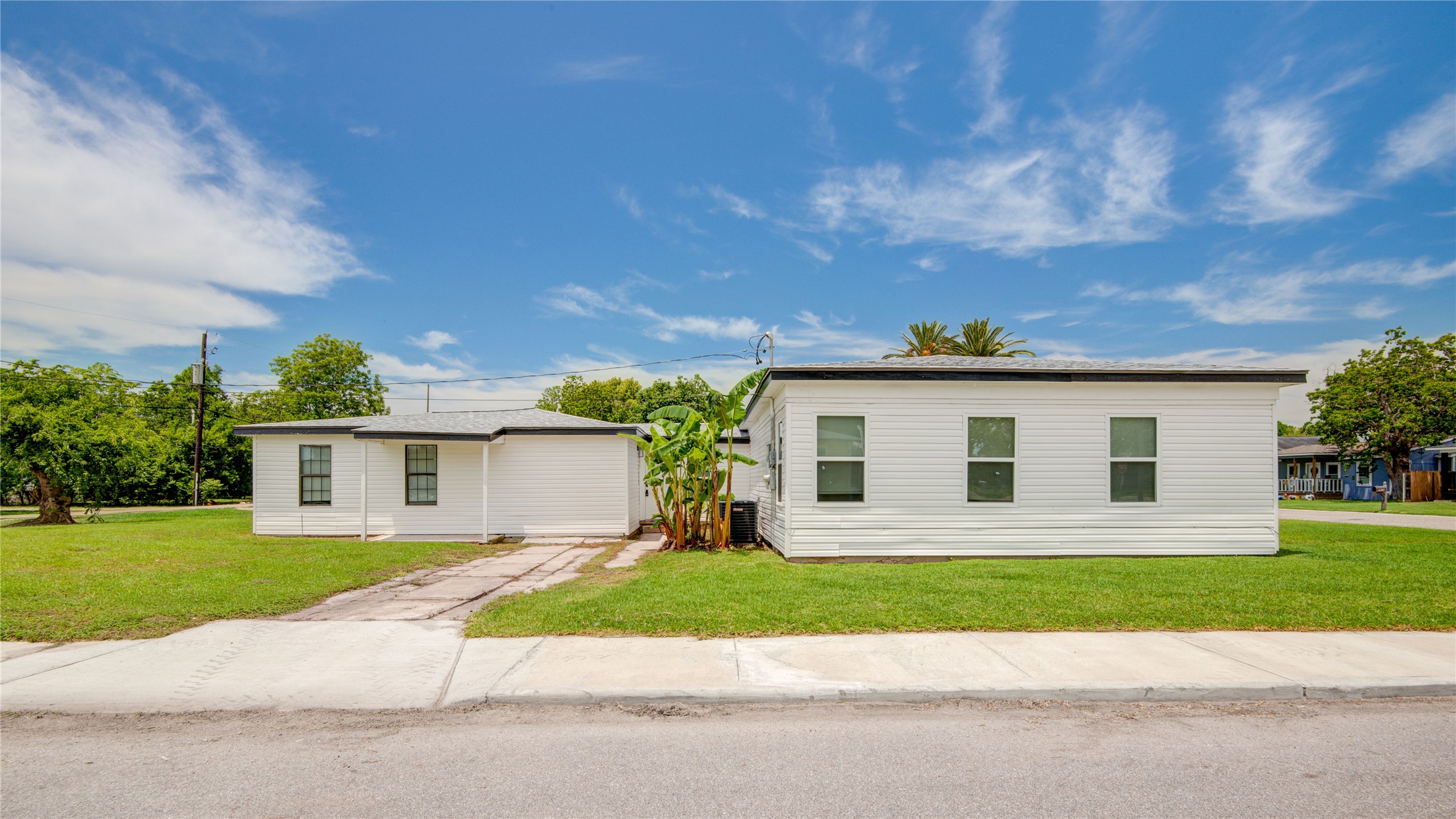 1203 West 6th Street Freeport, TX 77541 - Photo 2 of 35