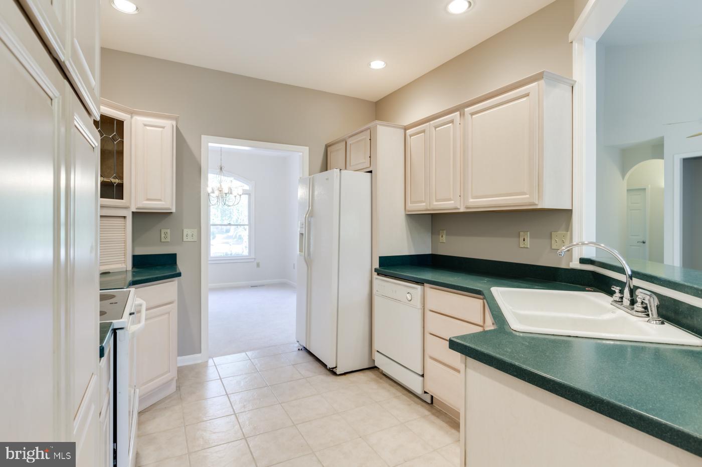 1136 Riverside Drive Salisbury, MD 21801 - Photo 11 of 27 Kitchen to Dining Room