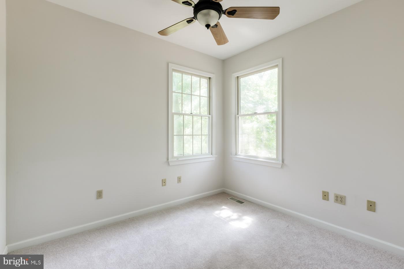 1136 Riverside Drive Salisbury, MD 21801 - Photo 23 of 27 Bedroom 4