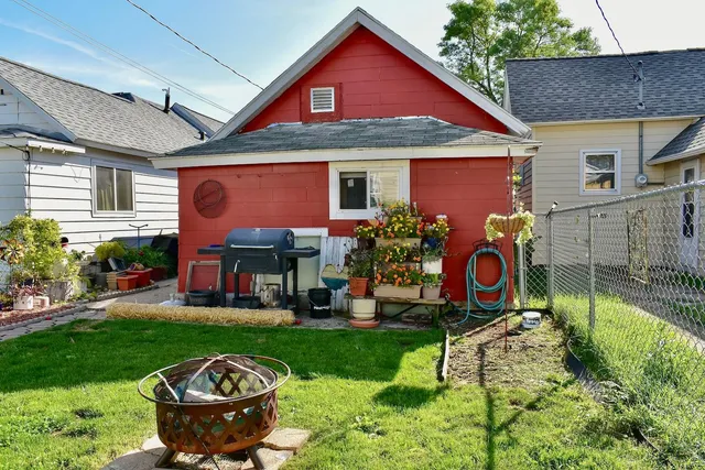 $157,900 | 311 Chatfield Street, Winona, MN 55987