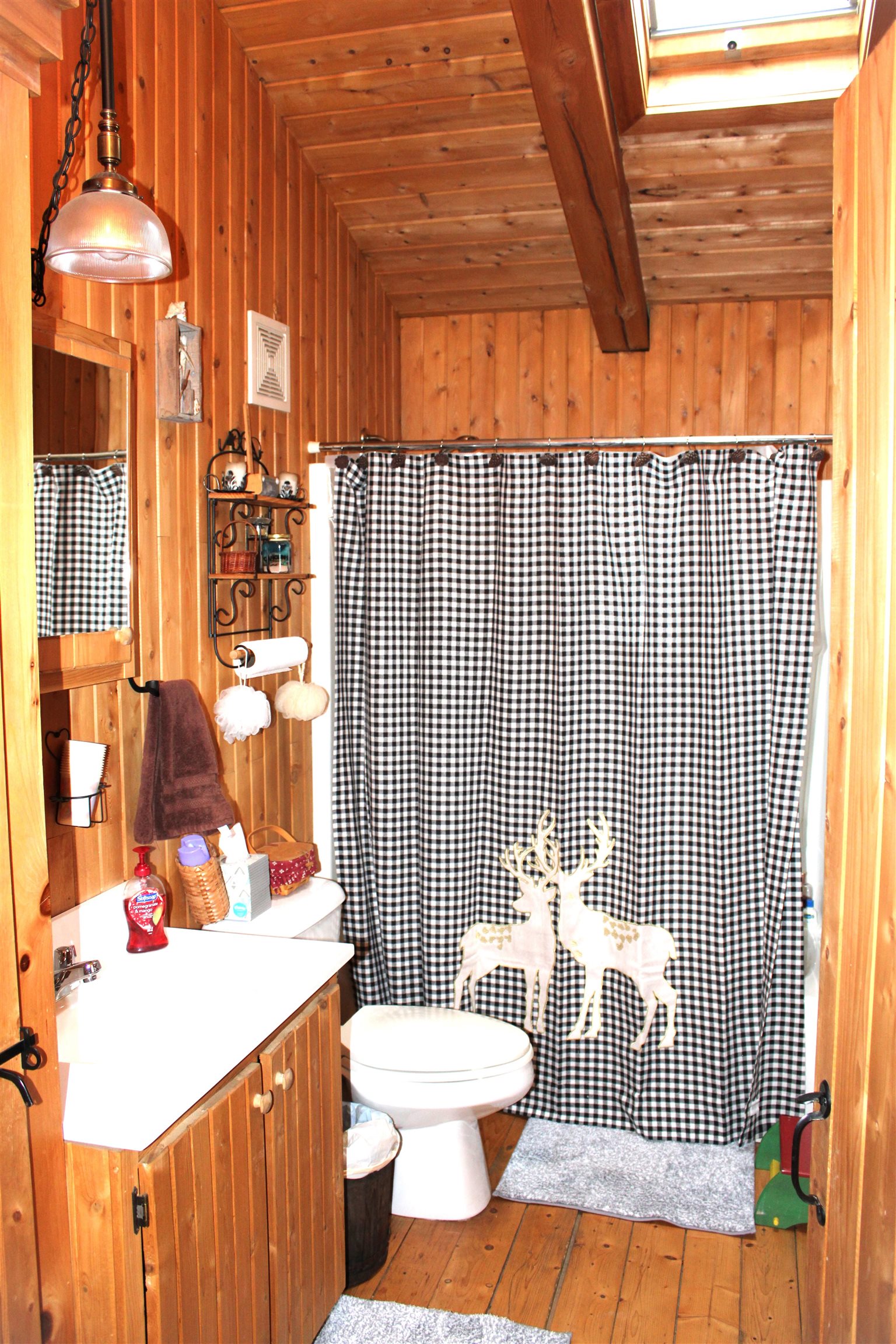 1327 Dry Pond Road Glover, VT 05839 - Photo 18 of 40