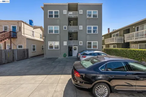 $1,899,000 | 2021 Clinton Avenue, Alameda, CA 94501