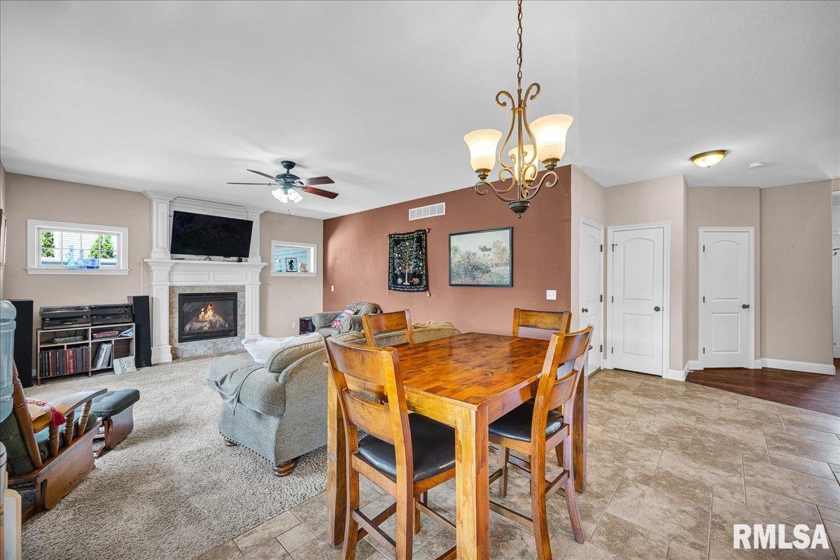 1712 Rustic Oak Drive Washington, IL 61571 - Photo 11 of 51 Gallery Image 11