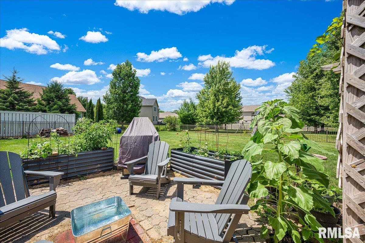 1712 Rustic Oak Drive Washington, IL 61571 - Photo 38 of 51 Gallery Image 38