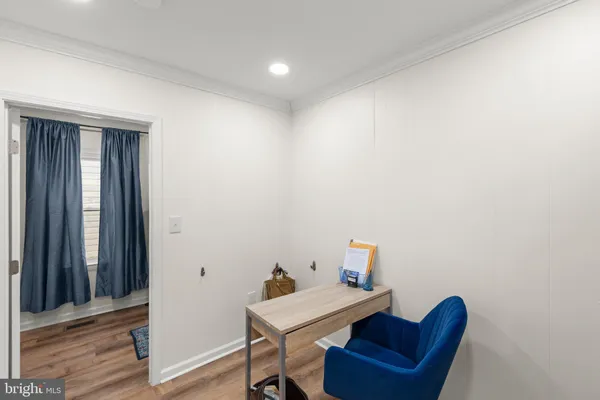 $2,000 | 31 West Southwerk Street, Winchester, VA 22601