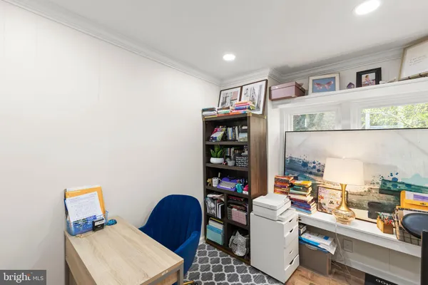 $2,000 | 31 West Southwerk Street, Winchester, VA 22601