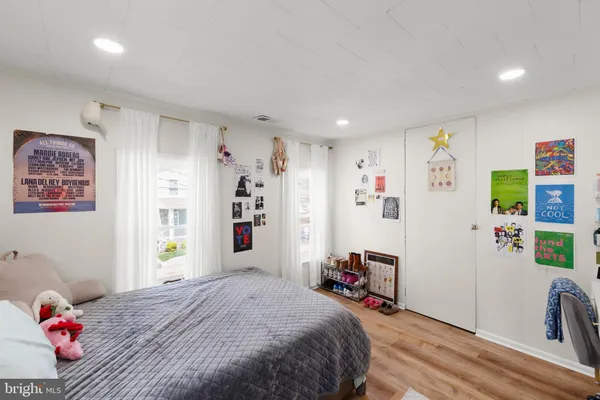 $2,000 | 31 West Southwerk Street, Winchester, VA 22601