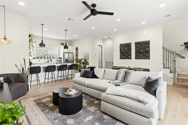 $2,699 | 4905 Avenue J, Houston, TX 77011