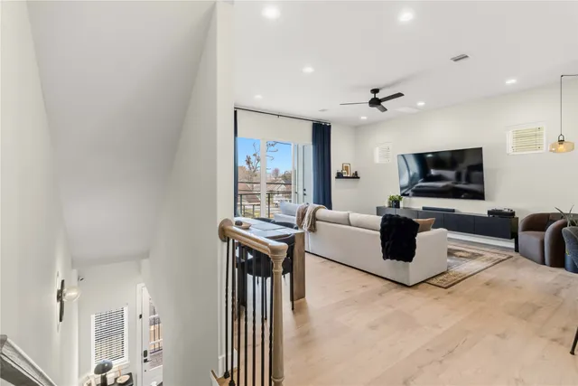 $2,699 | 4905 Avenue J, Houston, TX 77011