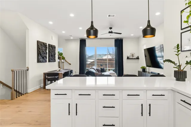 $2,699 | 4905 Avenue J, Houston, TX 77011