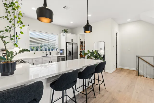 $2,699 | 4905 Avenue J, Houston, TX 77011