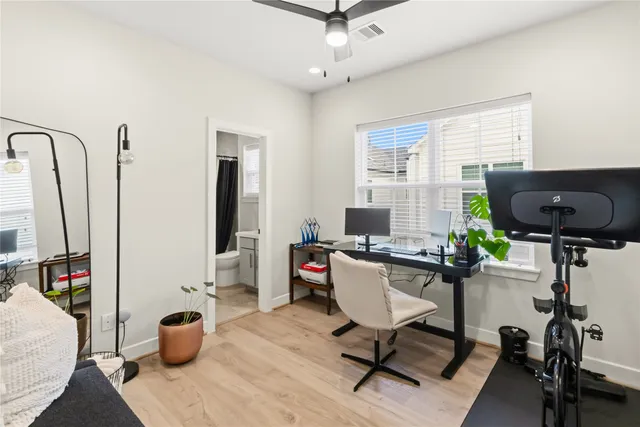 $2,699 | 4905 Avenue J, Houston, TX 77011