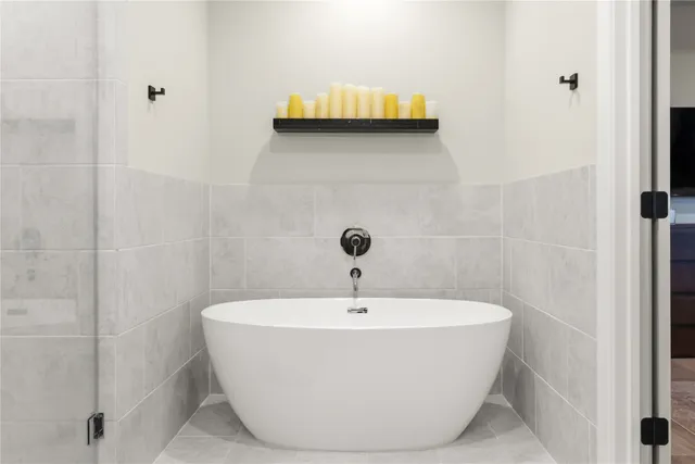 $2,699 | 4905 Avenue J, Houston, TX 77011