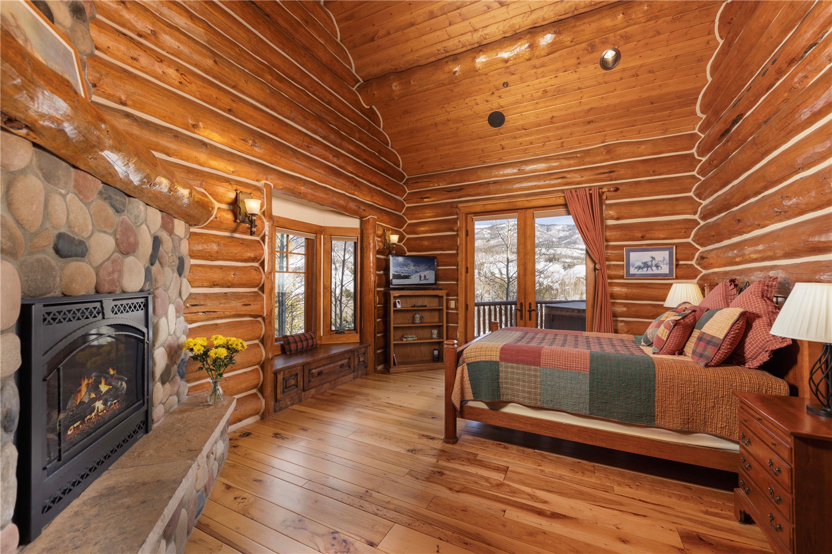 2830 Hunter's Knob Road Silverthorne, CO 80498 - Photo 10 of 34 Gallery Image 10