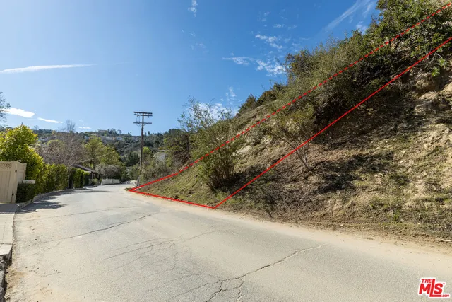 $179,900 | 3573 Camino De La Cumbre, Sherman Oaks, CA 91423