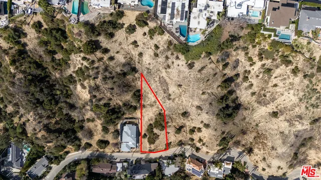 $179,900 | 3573 Camino De La Cumbre, Sherman Oaks, CA 91423