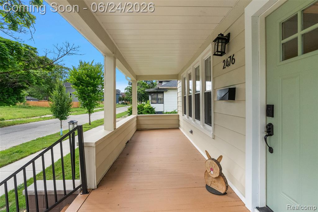 2476 Beals Street Detroit, MI 48214 - Photo 3 of 46
