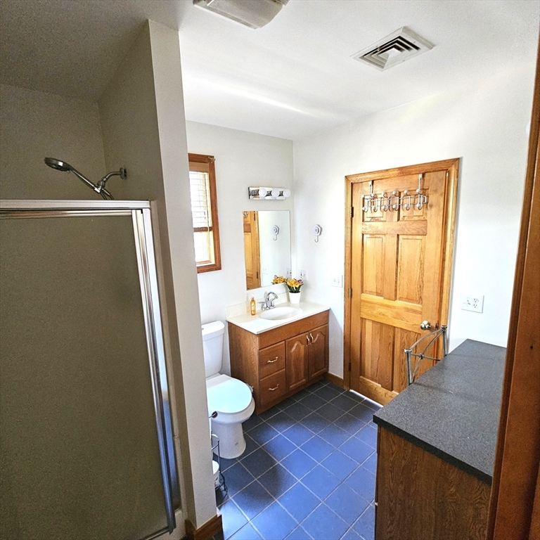 133 High Street, Unit 2 Rochester, MA 02770 - Photo 4 of 7