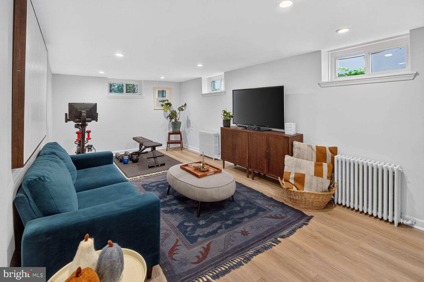 301 Pinewood Avenue Silver Spring, MD 20901 - Photo 38 of 43 Gallery Image 38