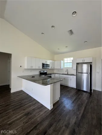 $1,800 | 8036 Buttercup Circle, LaBelle, FL 33935