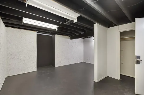 $275,000 | 615 Southeast Westwind Drive, Lee's Summit, MO 64063