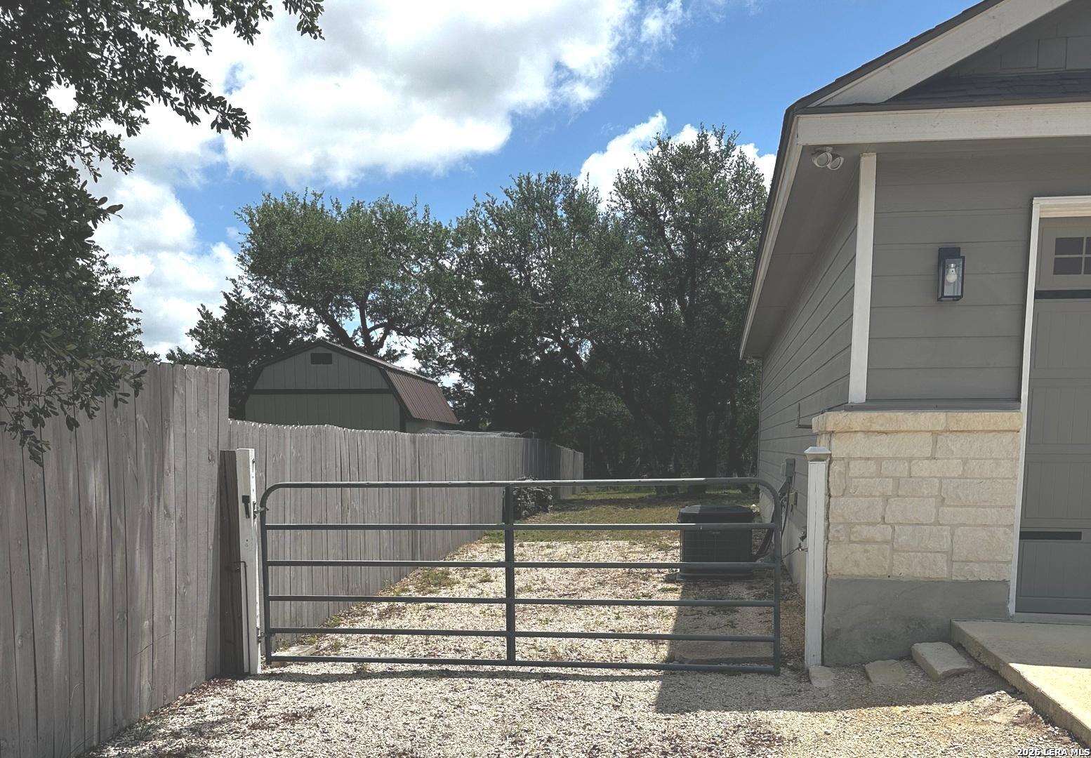 1041 Madrone Road Fischer, TX 78623 - Photo 36 of 39