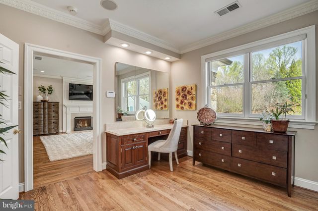 $6,600,000 | 8503 Country Club Drive, Bethesda, MD 20817