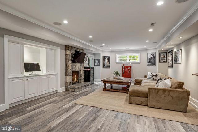 $6,600,000 | 8503 Country Club Drive, Bethesda, MD 20817