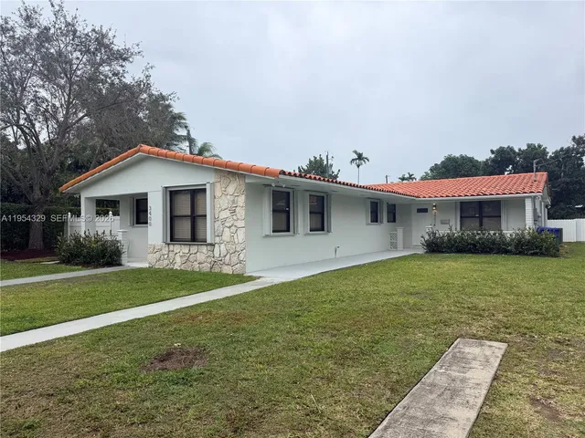 $4,500 | 3400 Southwest 17th Street, Unit 3402, Miami, FL 33145