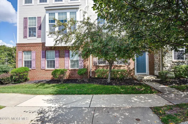 $646,000 | 1002 Leia Lane, Unit 1002, Highland Park, NJ 08904