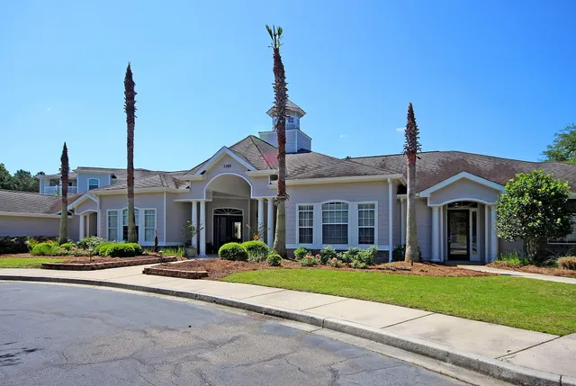 $299,900 | 1300 Park W Boulevard, Unit 406, Mount Pleasant, SC 29466