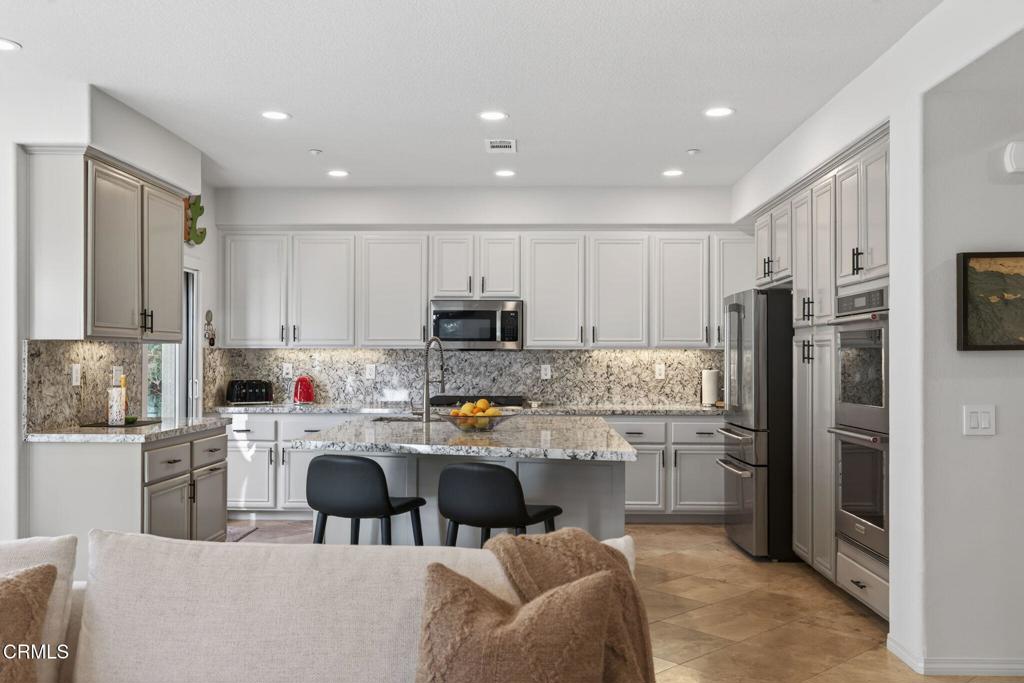 4320 Waterside Lane Oxnard, CA 93035 - Photo 19 of 64