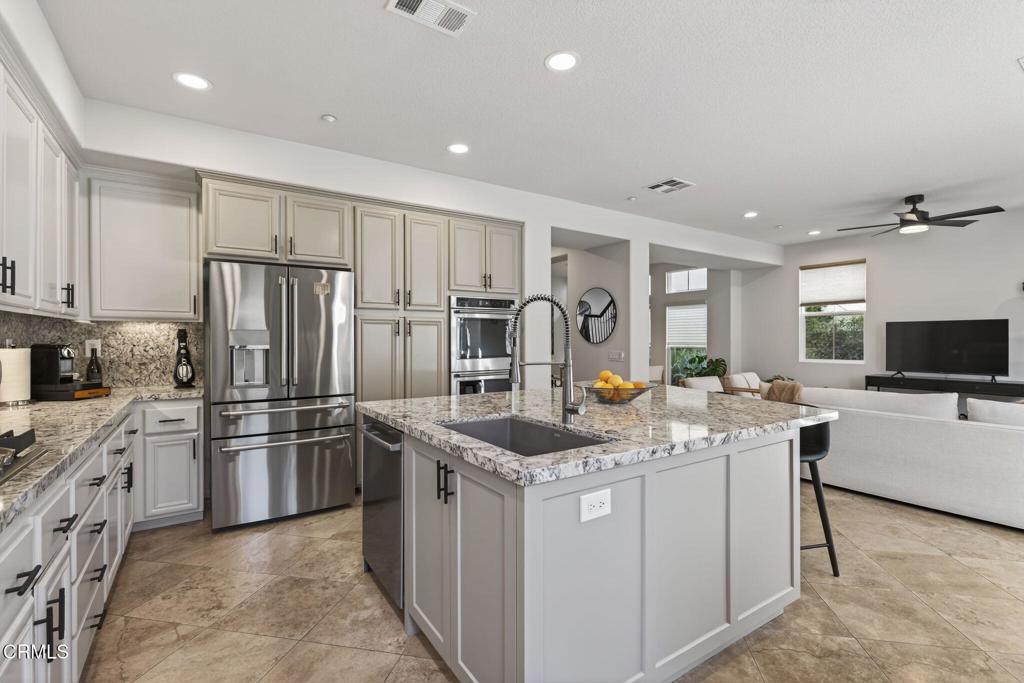 4320 Waterside Lane Oxnard, CA 93035 - Photo 22 of 64