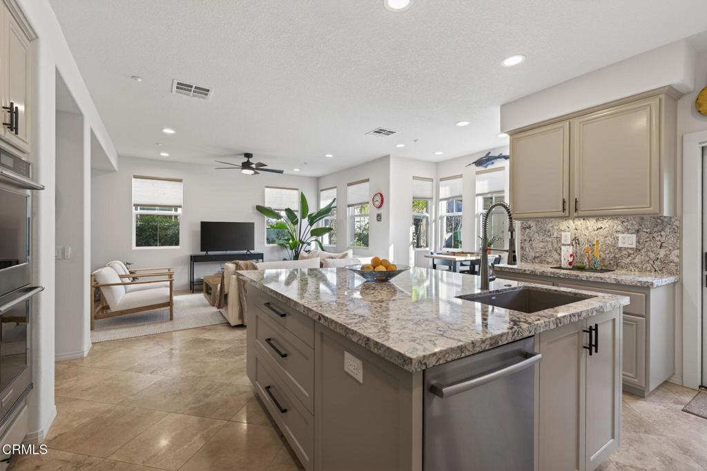 4320 Waterside Lane Oxnard, CA 93035 - Photo 23 of 64