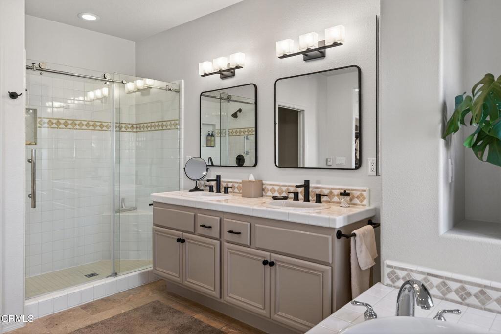 4320 Waterside Lane Oxnard, CA 93035 - Photo 32 of 64