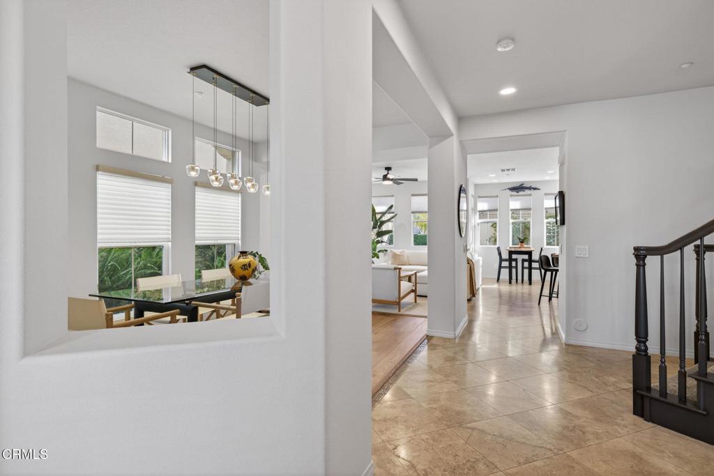 4320 Waterside Lane Oxnard, CA 93035 - Photo 4 of 64