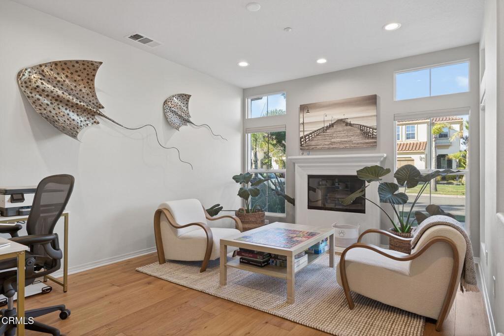 4320 Waterside Lane Oxnard, CA 93035 - Photo 6 of 64