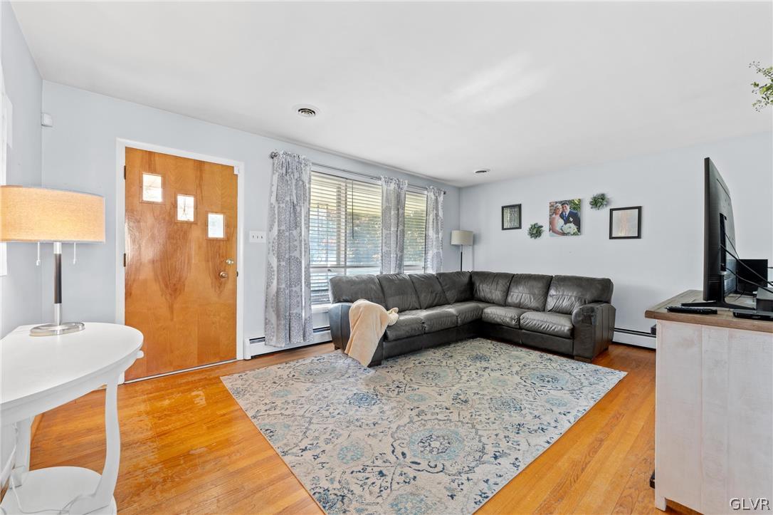 3126 Santee Road Bethlehem, PA 18020 - Photo 7 of 29 Gallery Image 7