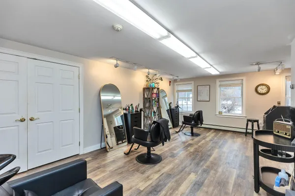 $749,900 | 949 Turnpike Road, New Ipswich, NH 03071